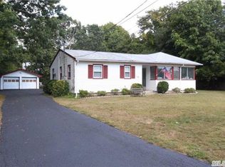 156 Allwood Ave, Central Islip, NY 11722