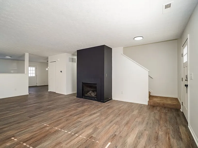 520 Wyndham Ridge Dr — Photo 4