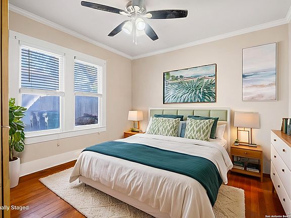 3rd image of 428 W LULLWOOD AVE