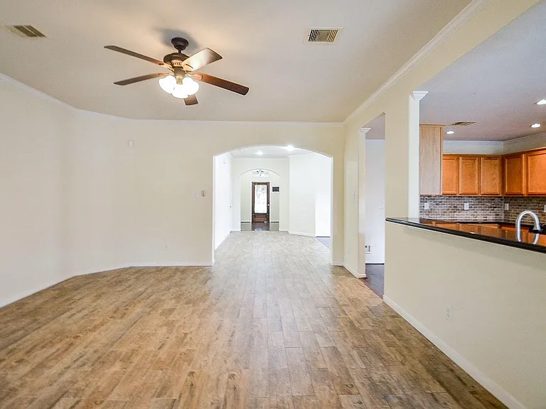24718 Cobble Canyon Ln — Photo 9