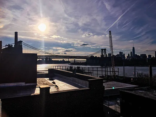 Rented by Lucky Apt Inc | media 31