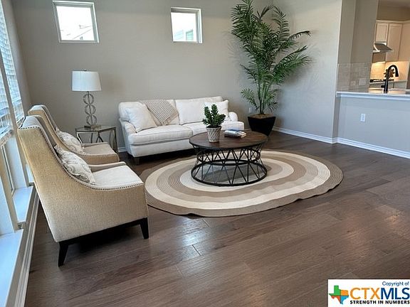 5th image of 411 Eagle Dr #104