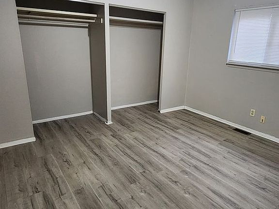 4th image of 1644 Holmes St