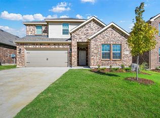 10517 Breezeway Dr, Aubrey, TX 76227
