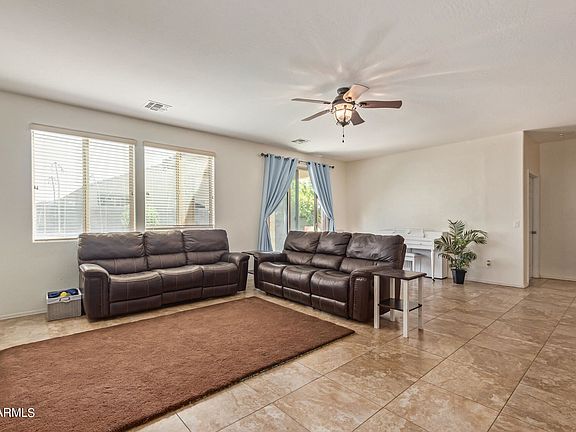 3rd image of 3989 W Kirkland Ave
