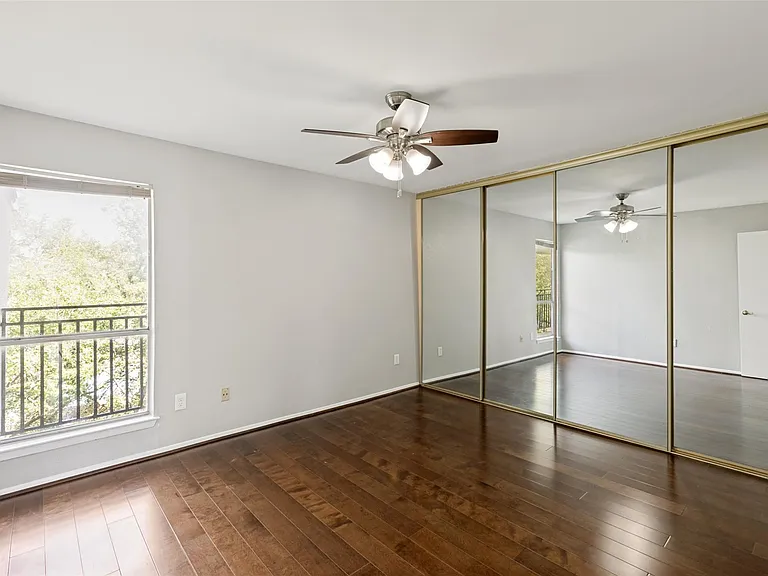 6910 Hart Ln #414 — Photo 8