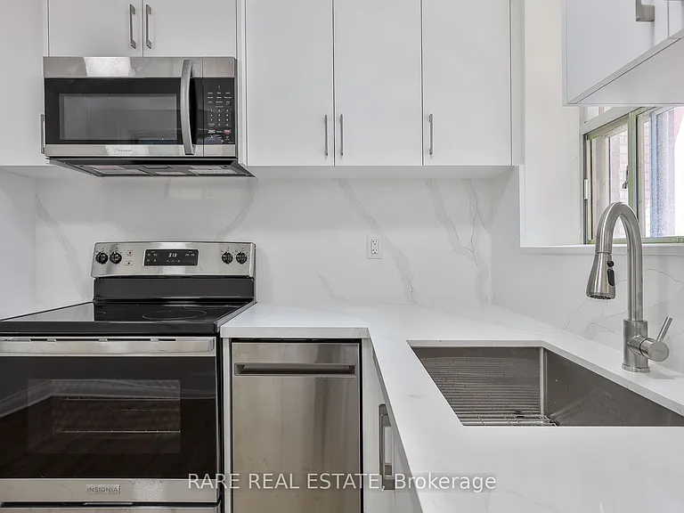 2367 1/2 Queen St E #B — Photo 10