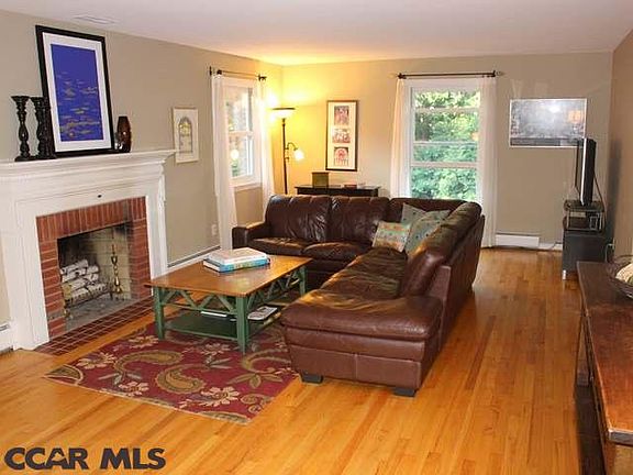 3rd image of 1337 E Park Hills Ave