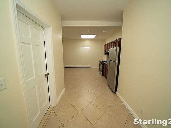 3rd image of 20-21 Steinway St #2C