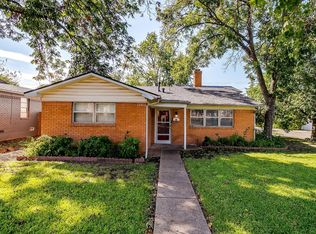 3700 Stadium Dr, Fort Worth, TX 76109
