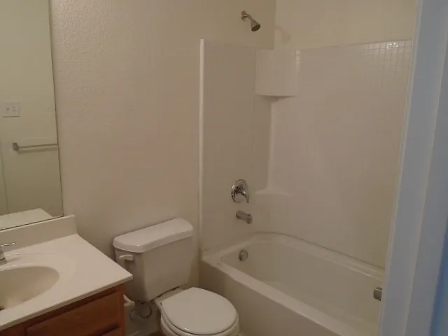 12713 Lost Prairie Dr — Photo 17
