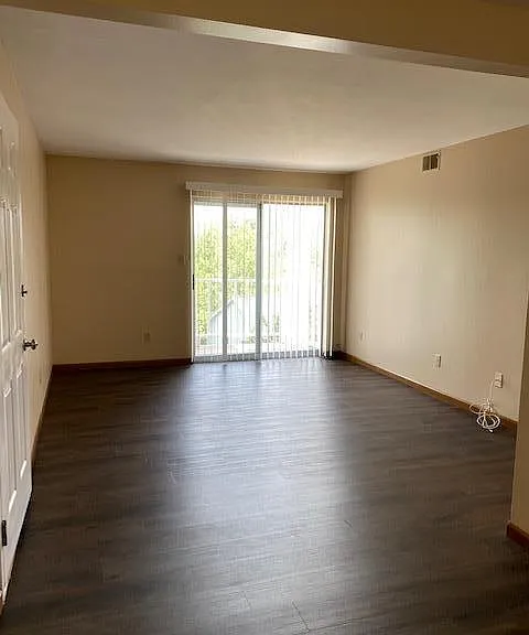 1239 Creve Coeur Crossing Ln #F — Photo 6