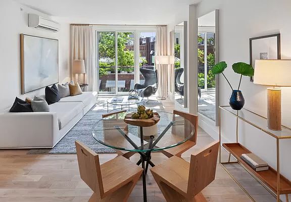 4th image of 15 E 19th St #A1