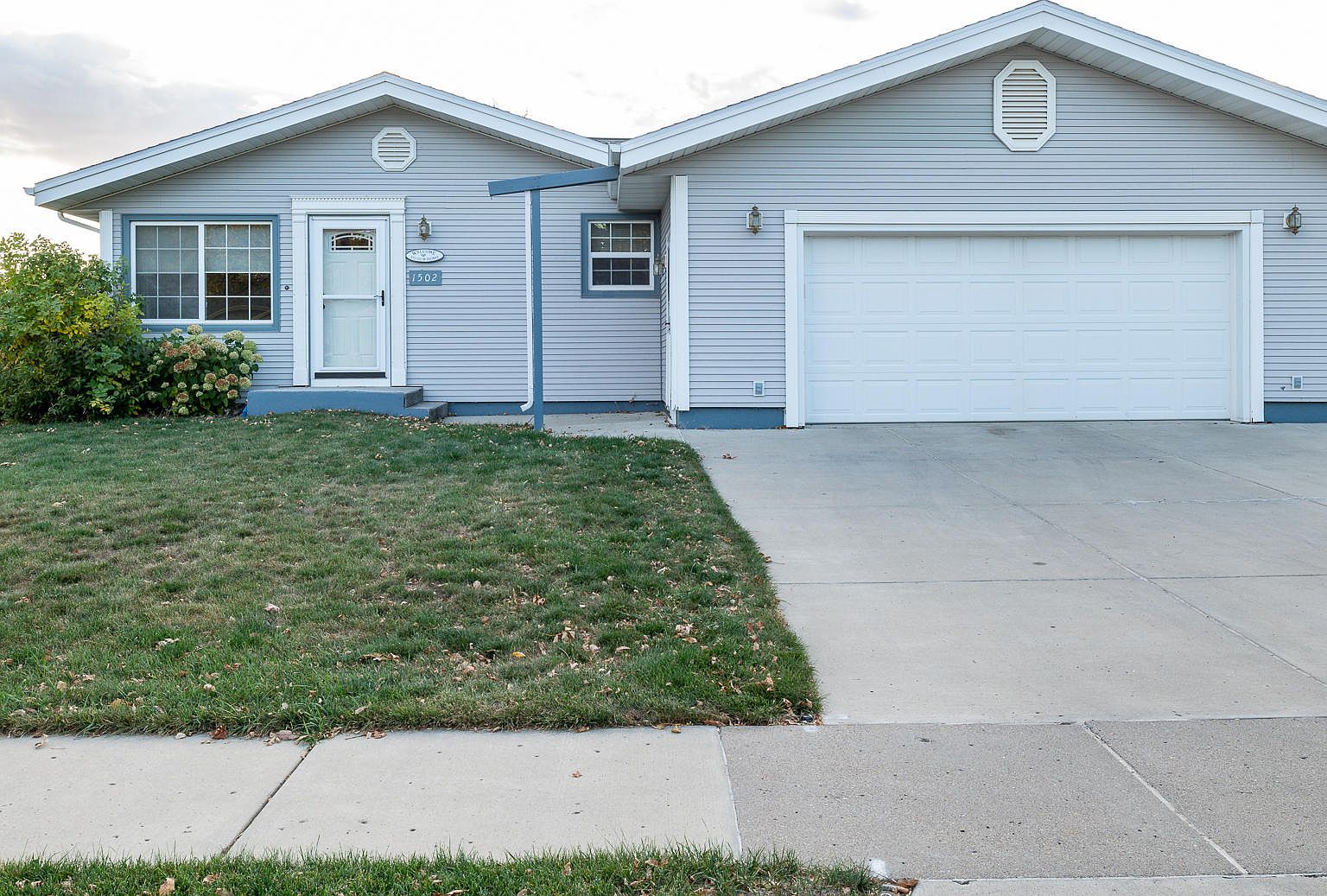 1502 S 3rd St, Bismarck, ND 58504 Zillow