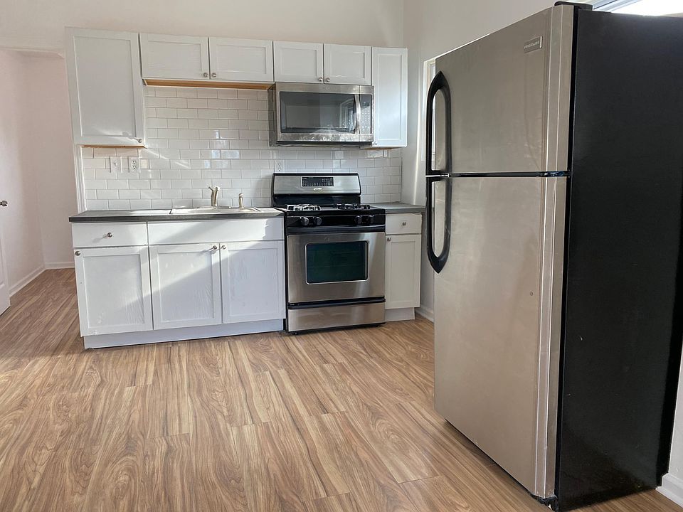1st image of 6833 S Langley Ave #2
