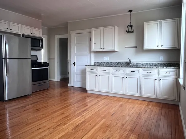 12 Grant St #3, Beverly, MA 01915