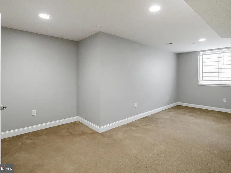1940 N Gratz St #1 — Photo 18