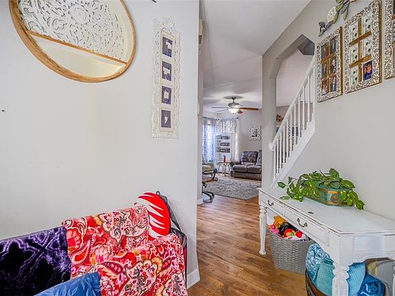 3rd image of 1308 Fairhaven Rd