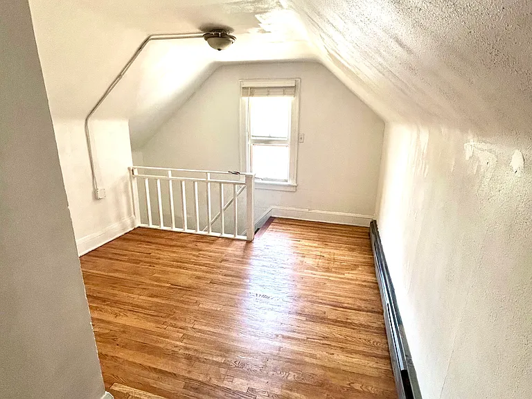 4541 Camden Ave N — Photo 13