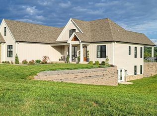 20300 Yeary Trl, Abingdon, VA 24211