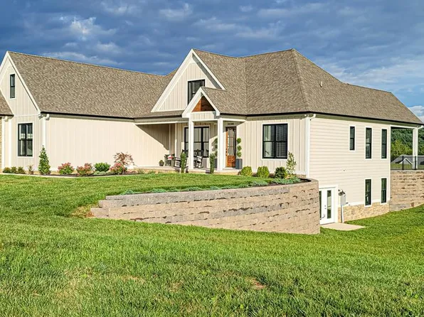 20300 Yeary Trl, Abingdon, VA 24211