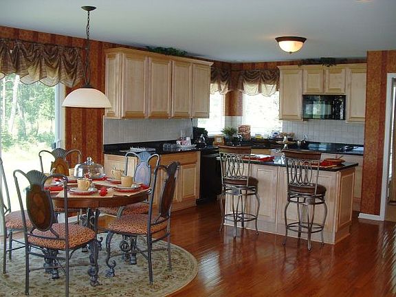 4th image of 5081 White Tail Ct