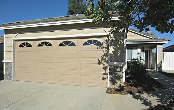 1st image of 27886 Moonridge Dr