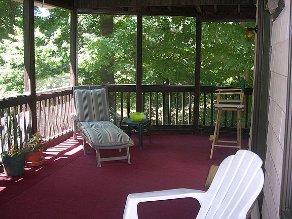 Screened Porch West