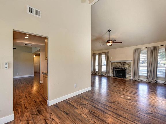 5th image of 5941 Brittany Way