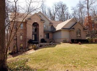 8139 High Point Trl, White Lake, MI