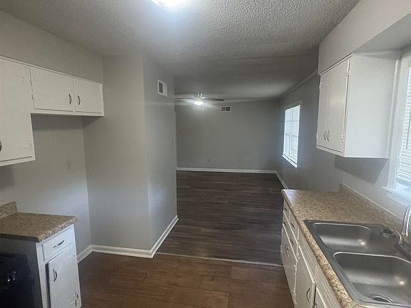 3rd image of 4157 Time St