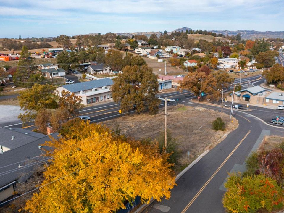1st image of 555 Toyanza Dr