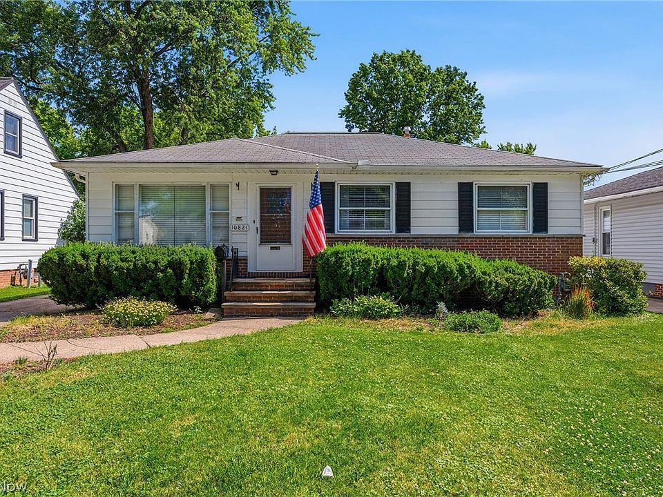 1st image of 10821 Woodview Blvd