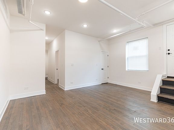 4th image of 1356 W Granville Ave #G