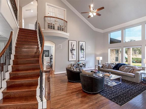 5th image of 5826 Santa Fe Springs Dr