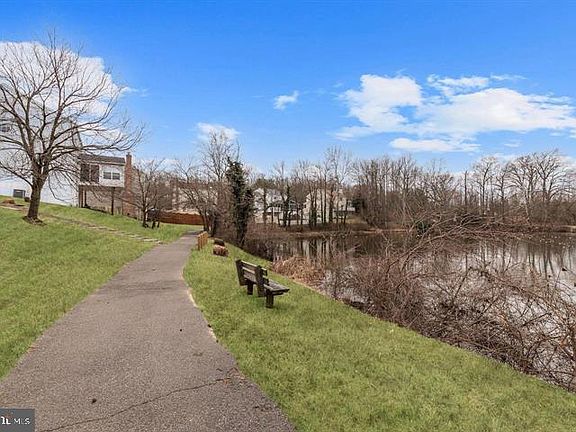 5th image of 1007 Tasker Ln