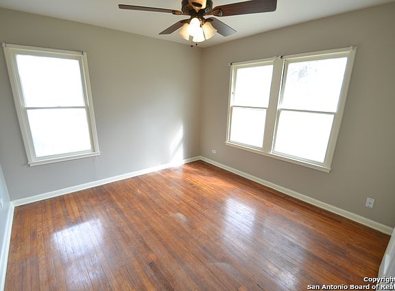 5th image of 410 Mitchell Ave