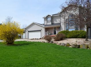 43330 N Lake Ave, Antioch, IL 60002