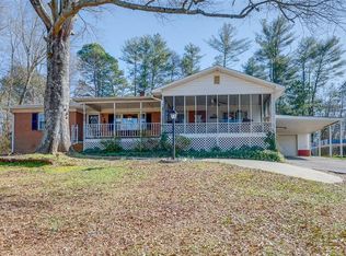 125 Welborn Rd, Pickens, SC 29671