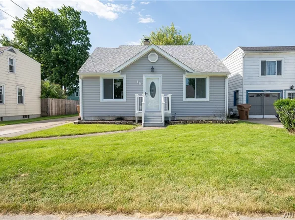19 Wellworth Pl, Cheektowaga, NY 14225
