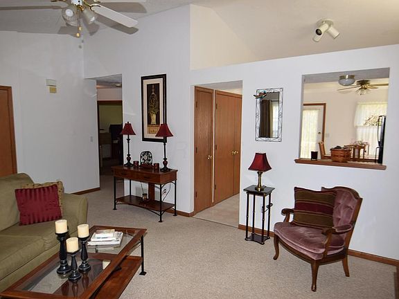 5th image of 280 Springwood Ln