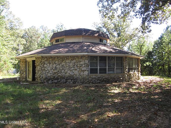 3rd image of 1934 Blue Ridge Rd