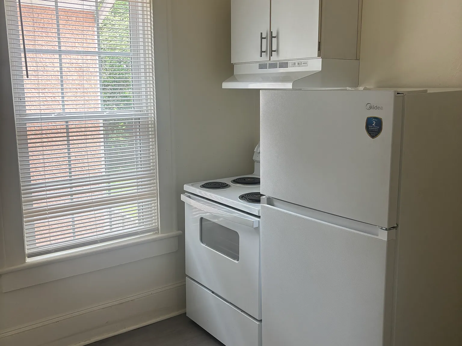 1 bed, 800 sqft, $1,100 — Photo 4