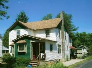 255 E Main St, Castleton, VT 05764