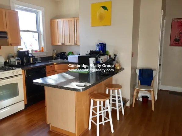 6 Saint Paul St, Cambridge, MA
