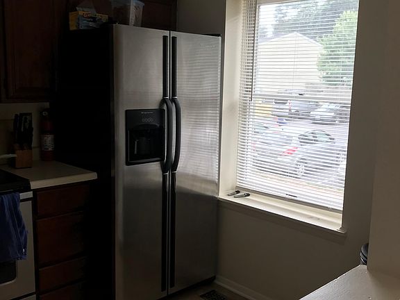 2nd image of 8076 Wolsey Ct
