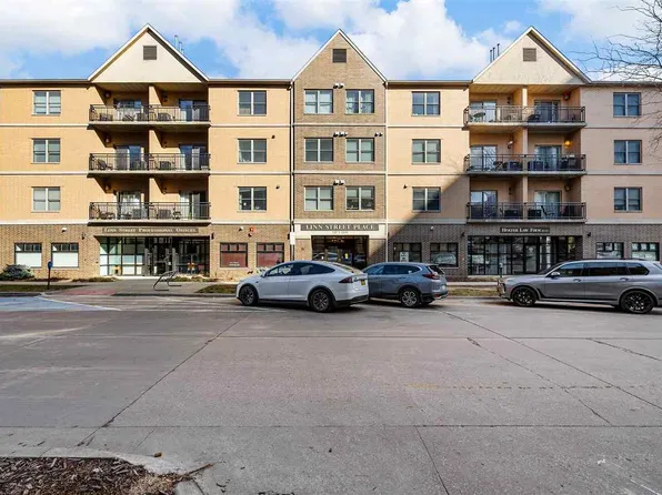 332 S Linn St APT 204, Iowa City, IA 52240