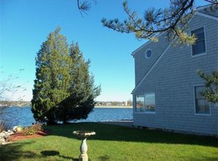 103 Gulf Rd, Dartmouth, MA 02748