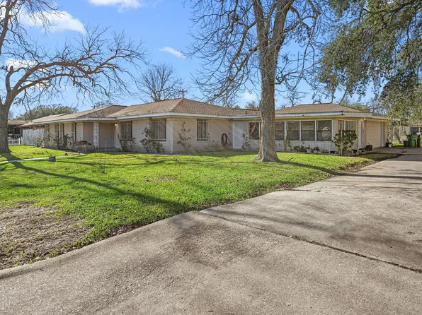 2109 Britton St, Baytown, TX 77520