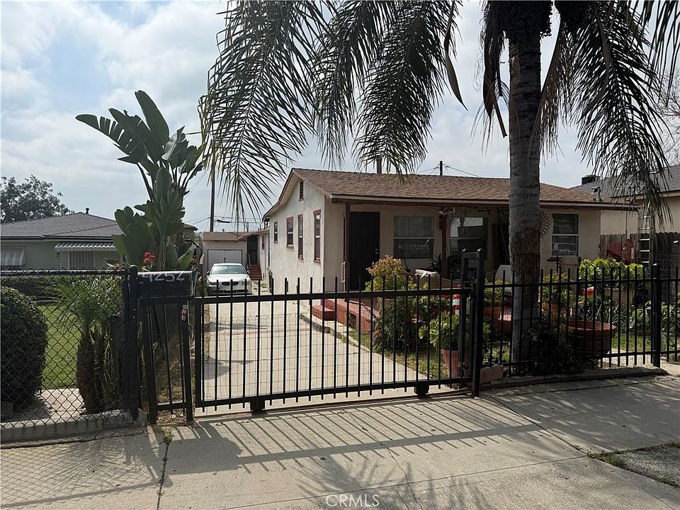 2nd image of 4252 Blanchard St